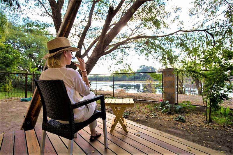 Bed and Breakfast The Waterfront, Maun Exterior foto